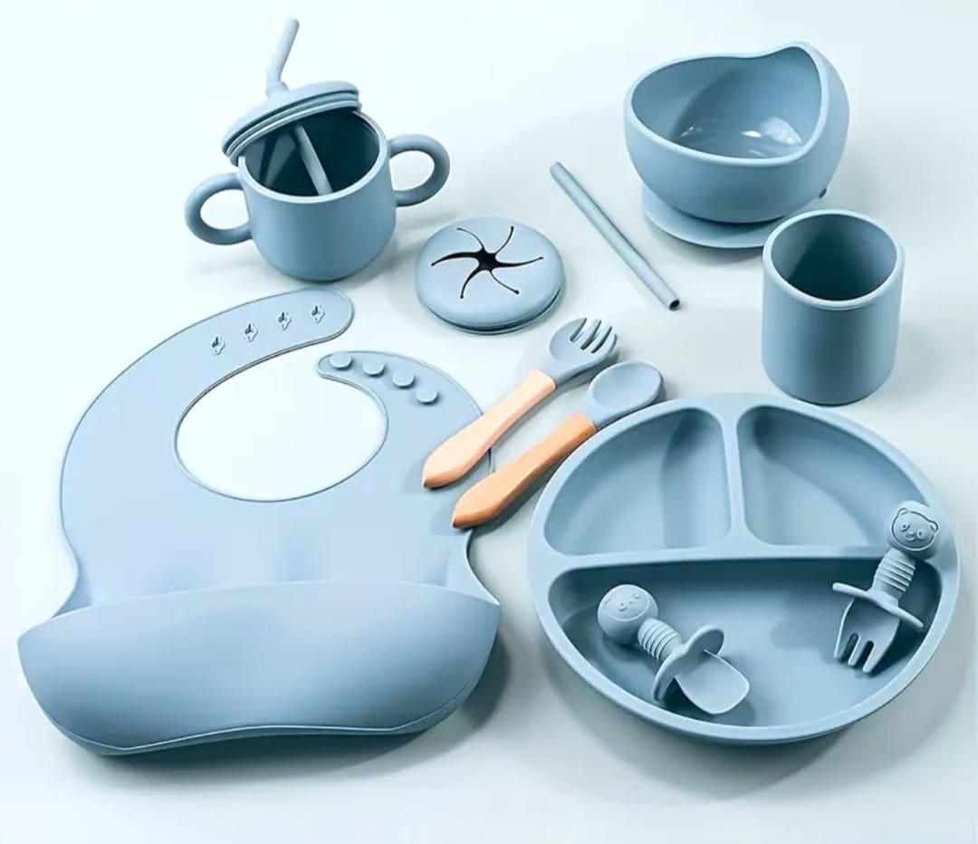 Set de alimentación para bebé con plato, vaso y utensilios azules
