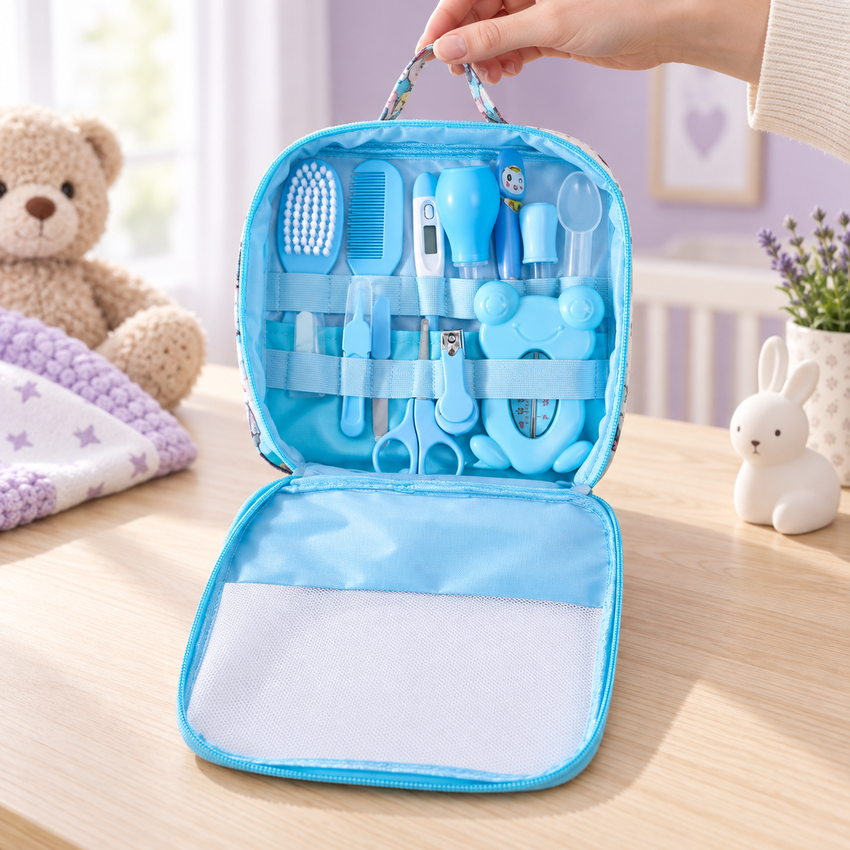 Kit de higiene para bebé · 13 piezas